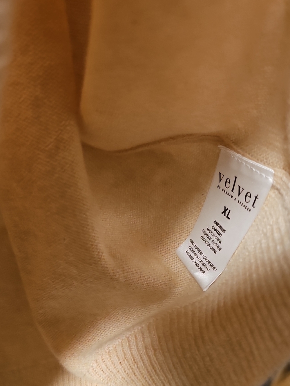 Velvet by Graham & Spencer Almond Brynne Cashmere Sweater XL SOLD OUT! - Picture 5 of 6